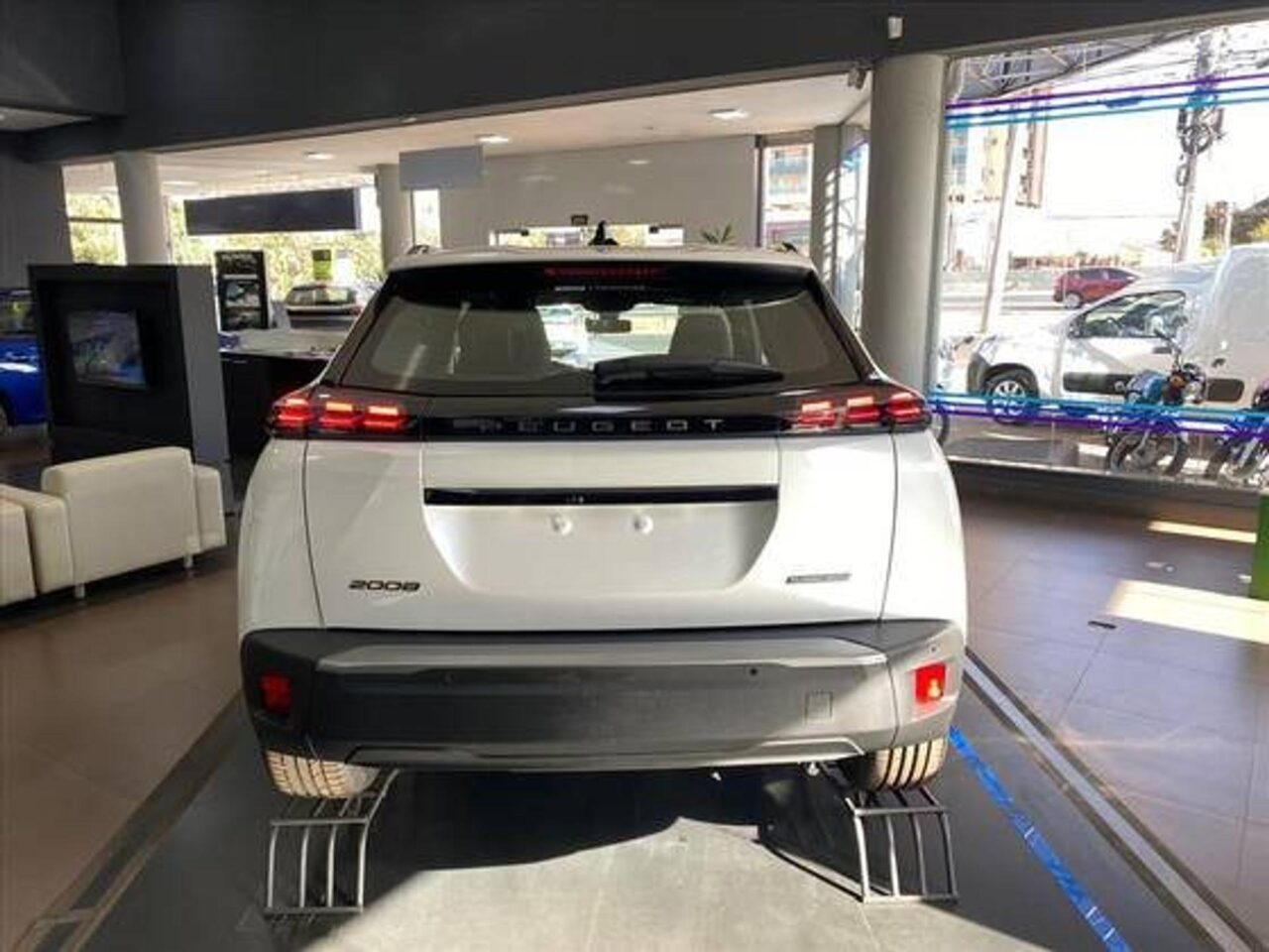 Peugeot 2008 Allure 2025