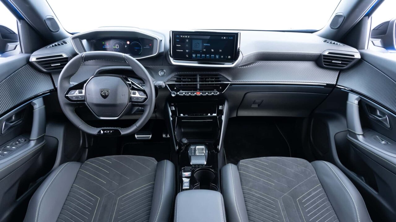 Peugeot e-2008 2025