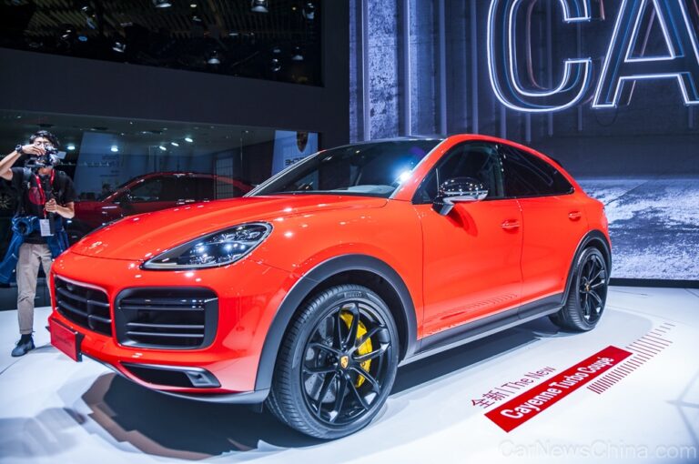 Porsche reduz rede de concessionárias na China em meio à queda nas vendas