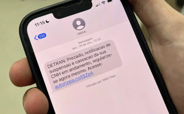 Golpe da CNH: SMS falsos de suspensão da carteira enganam motoristas