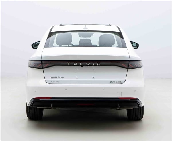 Chery Fulwin A8L: Novo recorde de autonomia para PHEV e design refinado