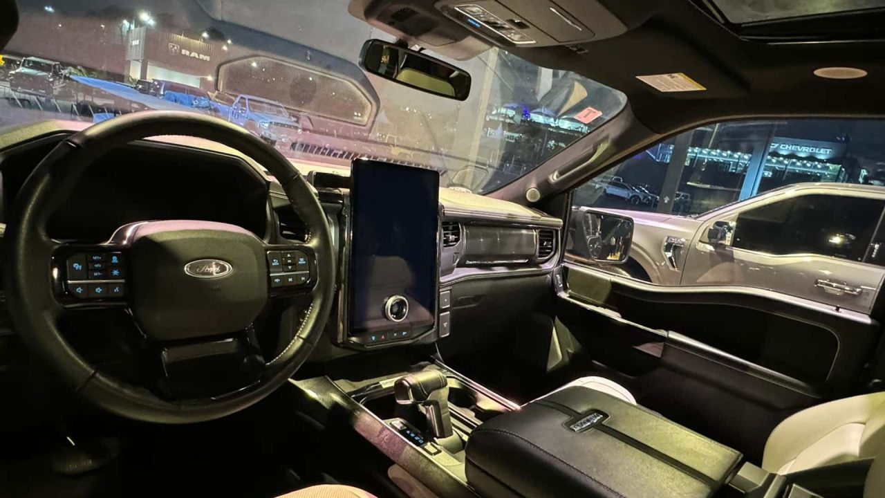 Ford F-150 Lightning: recall afeta quase 12 mil picapes elétricas nos eua