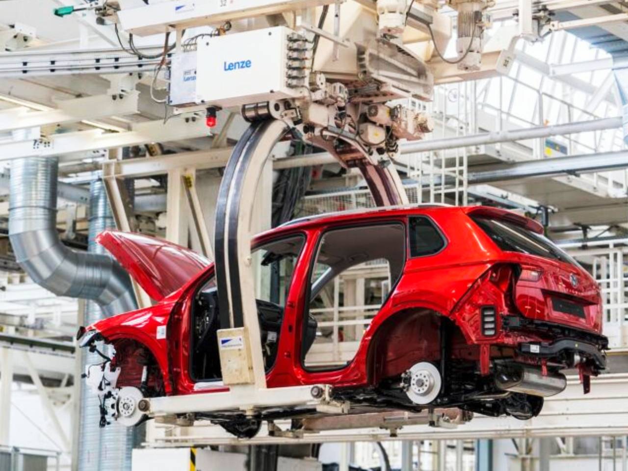 Volkswagen Golf terá produção transferida da Alemanha para o México em 2027