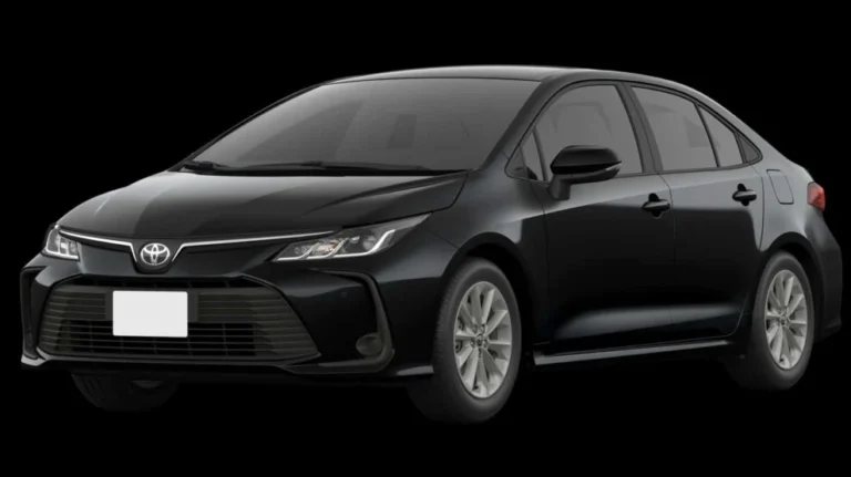Toyota Corolla terá versão mais barata em 2025 para substituir o Yaris Sedan