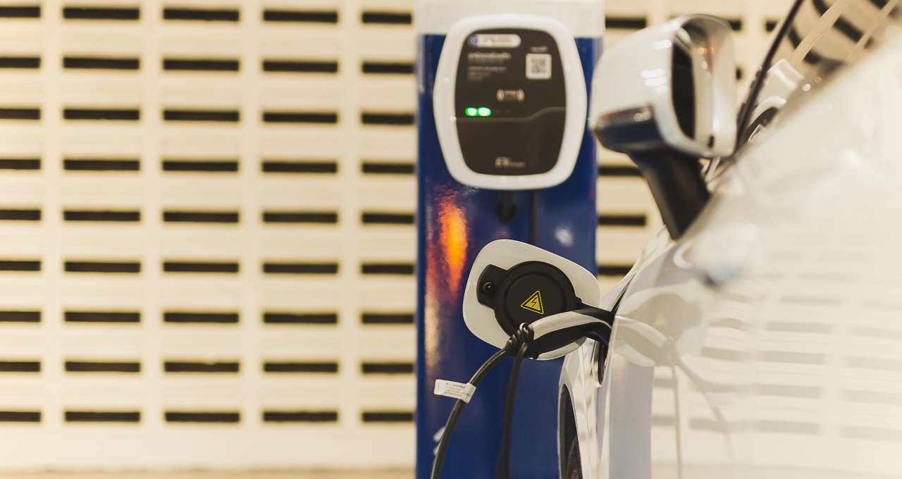 Bateria de carro elétrico não é a principal dor de cabeça, aponta pesquisa