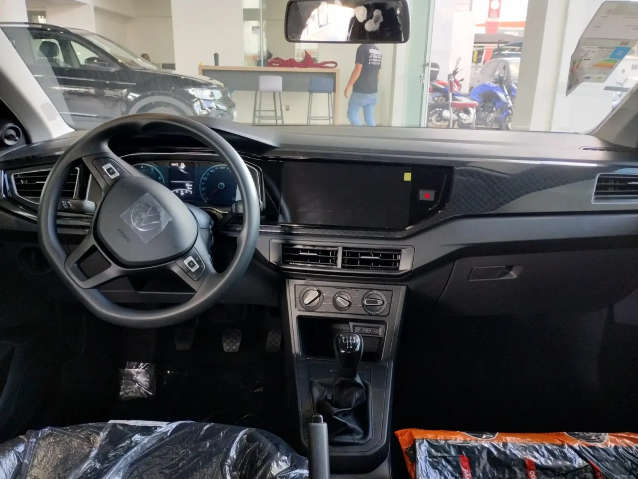 Volkswagen Polo celebra 50 anos com liderança no mercado brasileiro