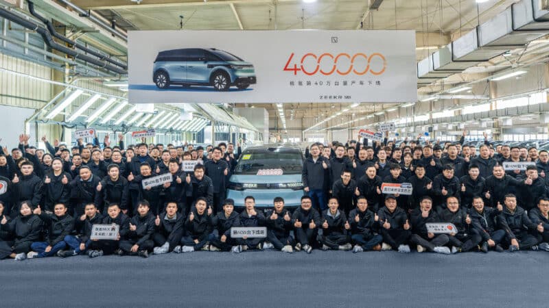 Zeekr atinge marca de 400 mil veículos elétricos em 37 meses