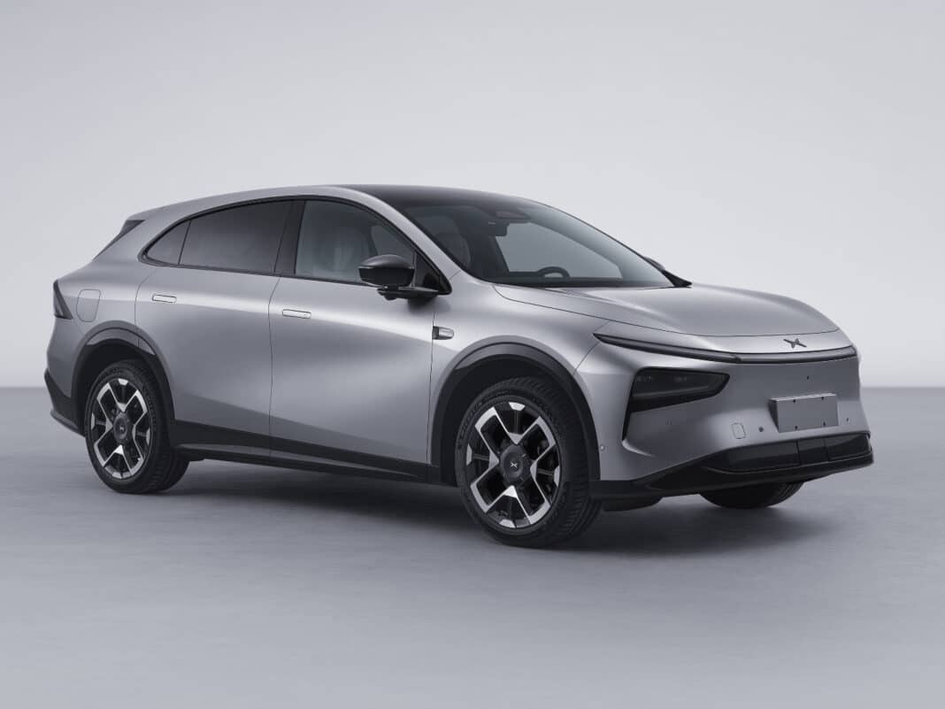 Xpeng G7 tem interior revelado com inspiração no sedã P7+ na China