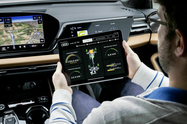 Audi aprimora híbridos com tecnologia MHEV plus e motor elétrico no câmbio