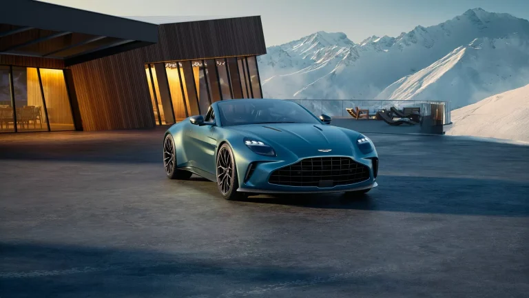 Aston Martin apresenta Vantage Roadster com 656 cv e design arrojado