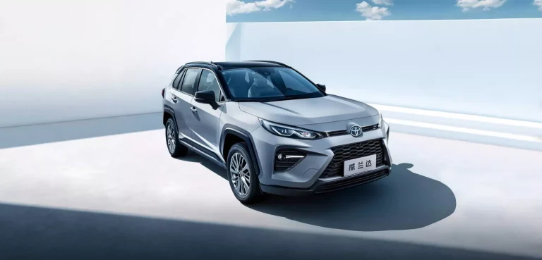 Toyota RAV4 2026: design evolutivo, tecnologia aprimorada e possível versão elétrica