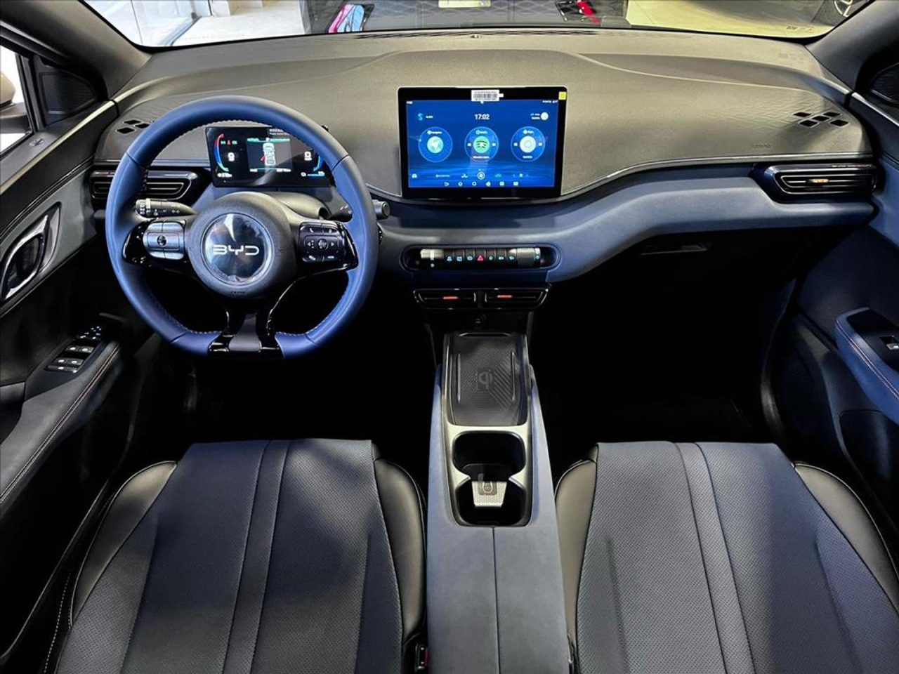 BYD Dolphin Mini sofre reajuste de preço de R$ 3 mil em janeiro de 2025