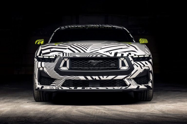 Ford e RTR Vehicles revelam Mustang focado em entusiastas de motores EcoBoost