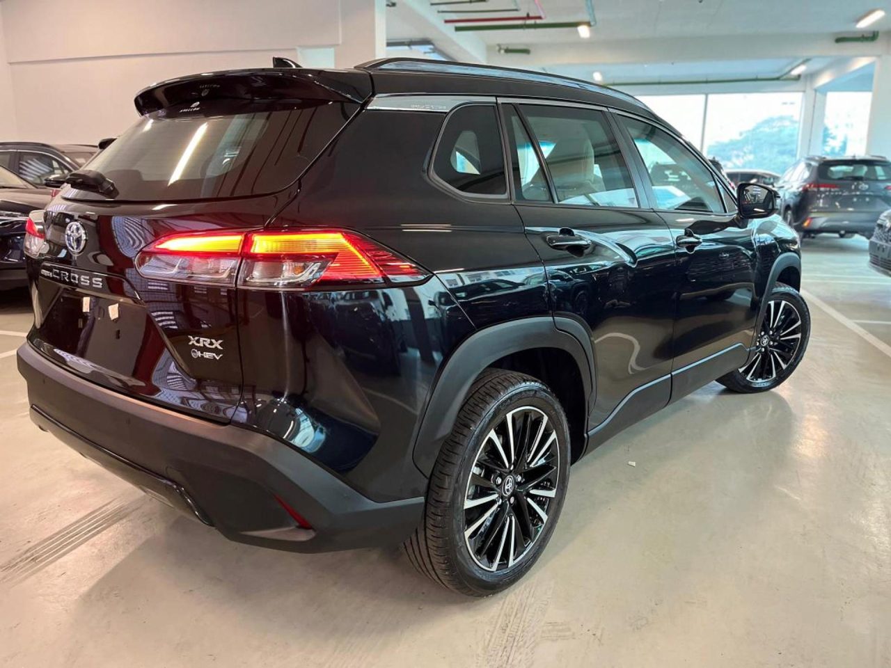 Toyota Corolla Cross sofre novo reajuste de preços de até R$ 6.100 em março