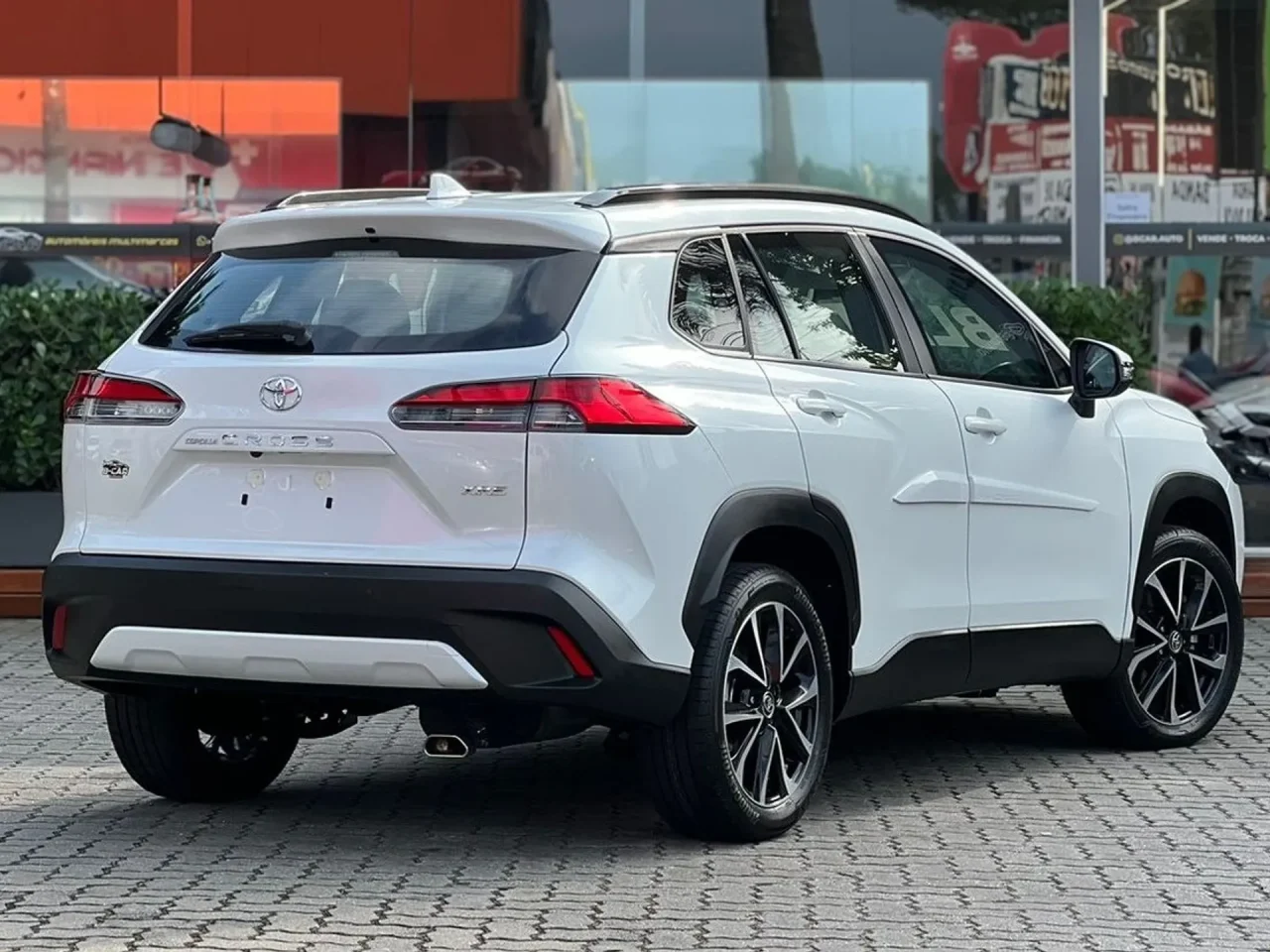 Toyota Corolla Cross lidera o segmento de SUVs em abril de 2025