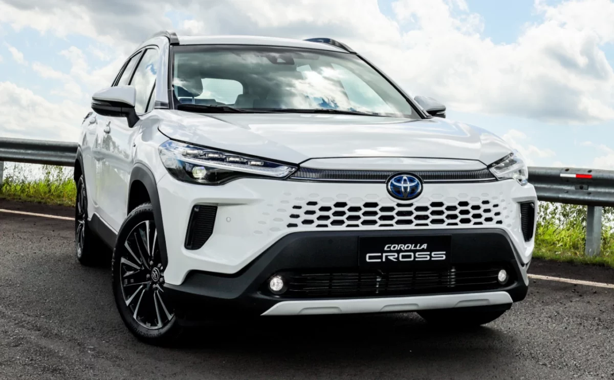 Toyota Corolla Cross 2026 já está à venda: veja novidades e preços do SUV