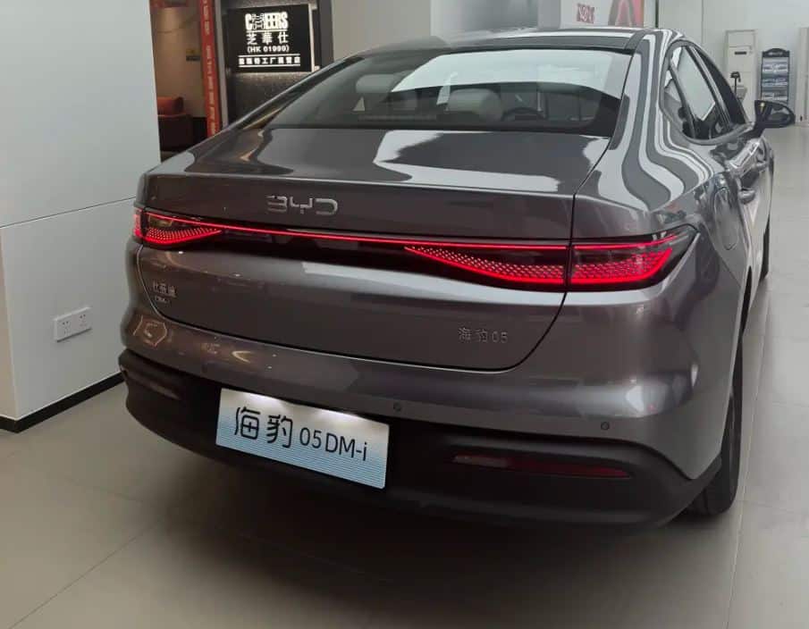 BYD Seal 05 DM-i chega ao mercado chinês em fevereiro