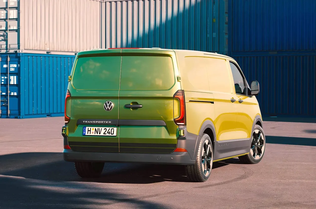 Volkswagen inicia entregas das novas Transporter e Caravelle na Europa