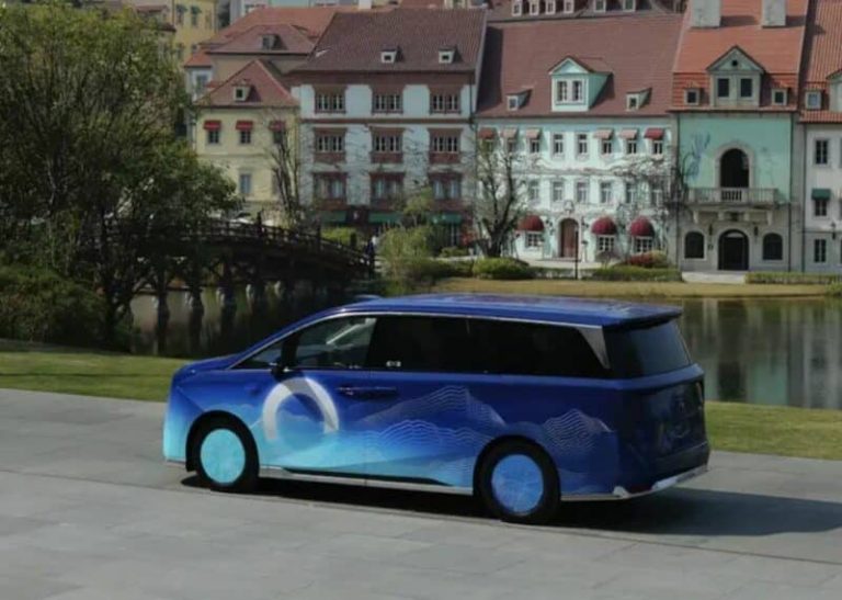 GAC e Huawei: Primeiro MPV da joint venture 'GH' é flagrado em testes