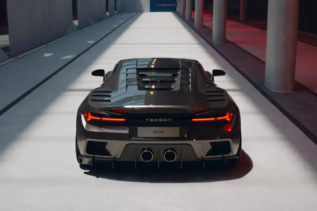 Tedson Motors reinventa Lamborghini Gallardo com fibra de carbono e motor V10 de 600 cv