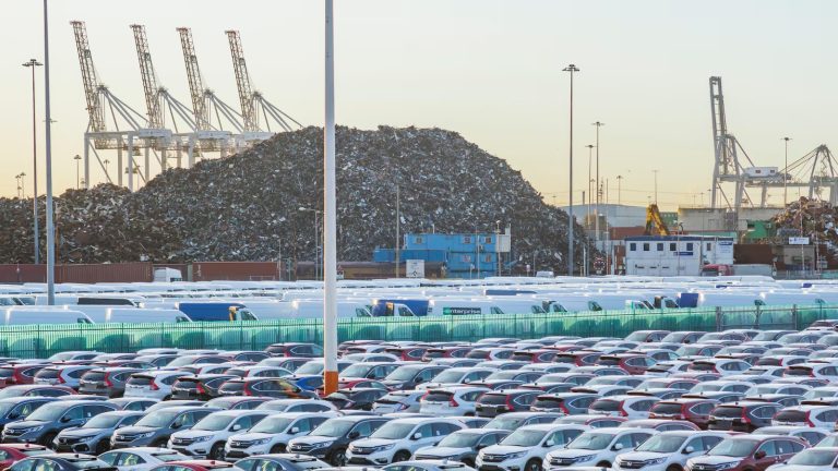Produção de veículos no Reino Unido cai em janeiro