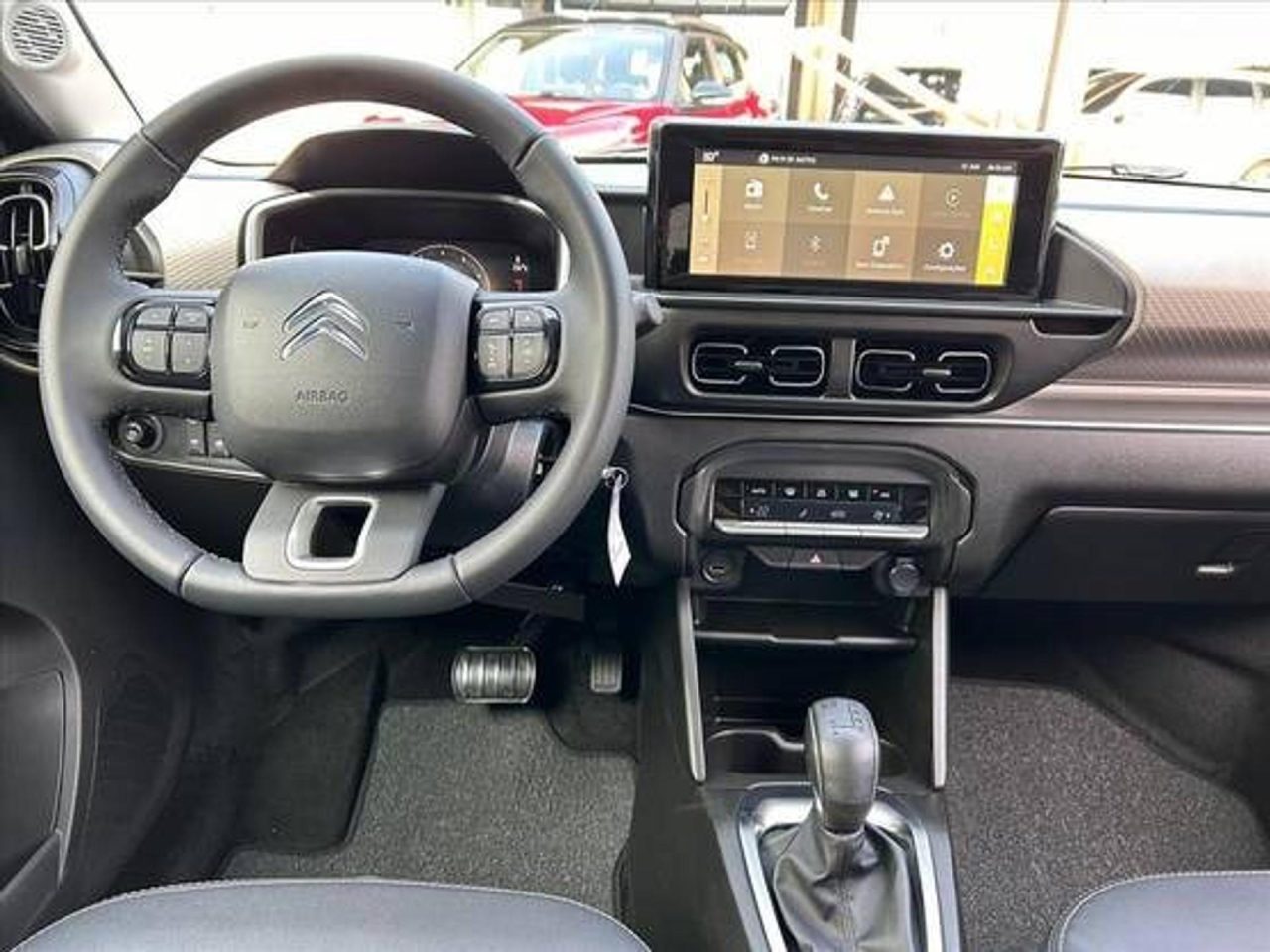 Citroën Basalt é liberado para PcD com desconto de até R$ 25.9 mil para esvaziar estoque