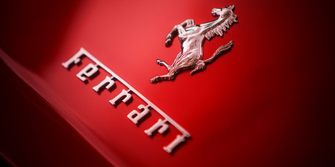 Ferrari confirma lançamento de seu primeiro veículo elétrico para outubro