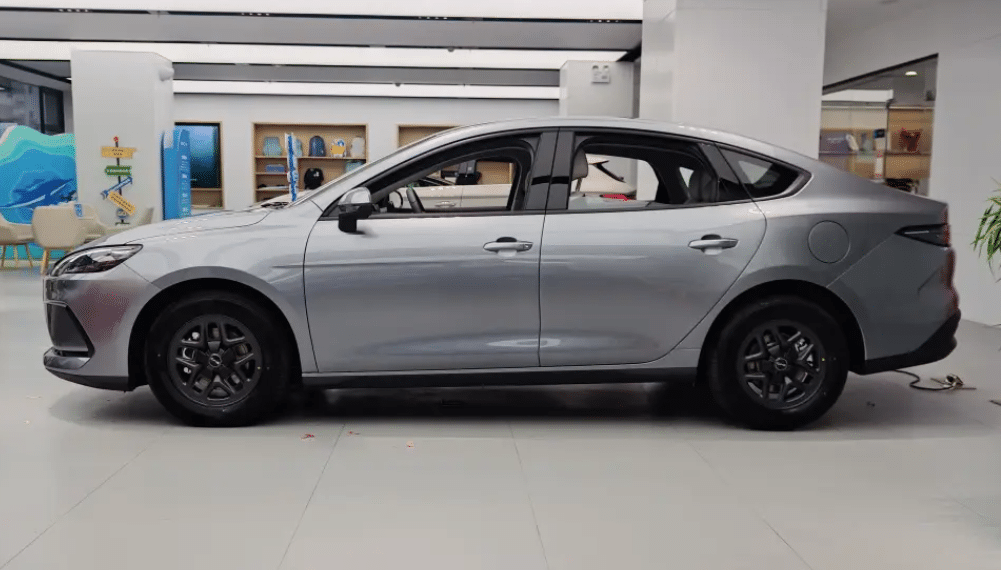 BYD Seal 05 DM-i chega ao mercado chinês em fevereiro