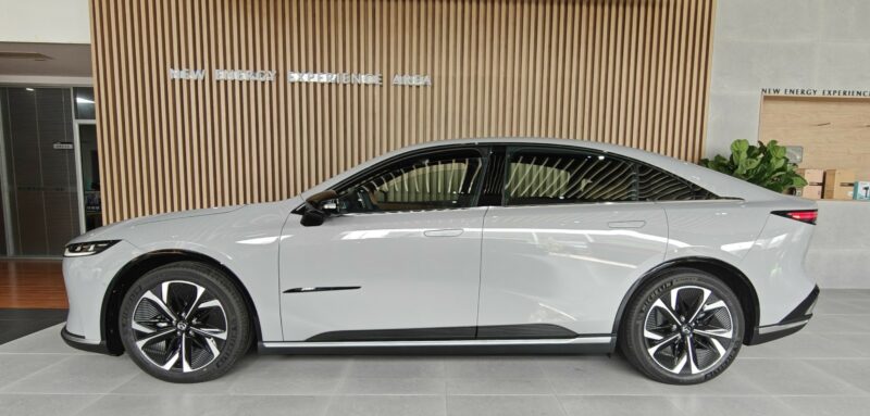 Mazda 6e elétrico chegará ao da Tailândia em 2025