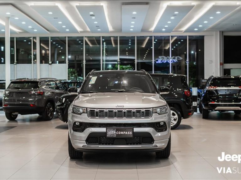 Jeep anuncia Compass Serie S com super desconto de R$ 27.278 para zerar estoque