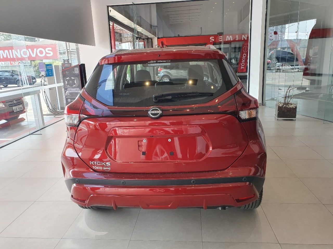 Nissan libera Kicks Play com bolada de desconto de R$ 26.400