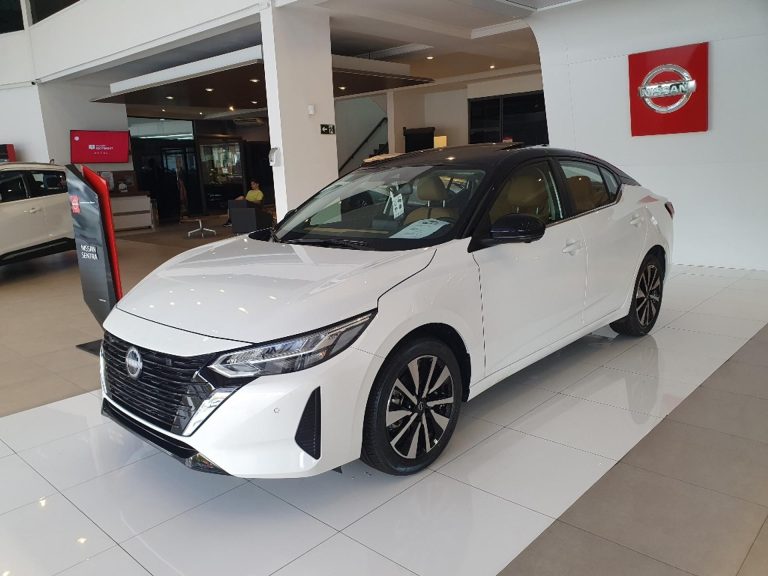 Nissan Sentra Exclusive é vendido durante o Carnaval com mega descontão R$ 23.200 para liquidar estoque