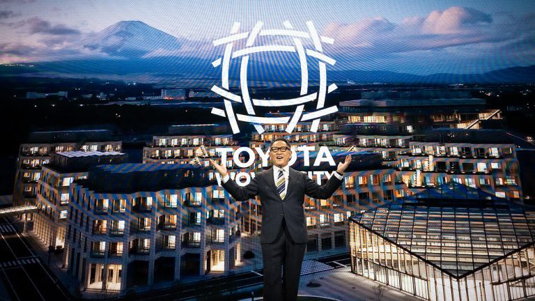 Toyota adquire terreno em Xangai para fábrica de veículos elétricos Lexus