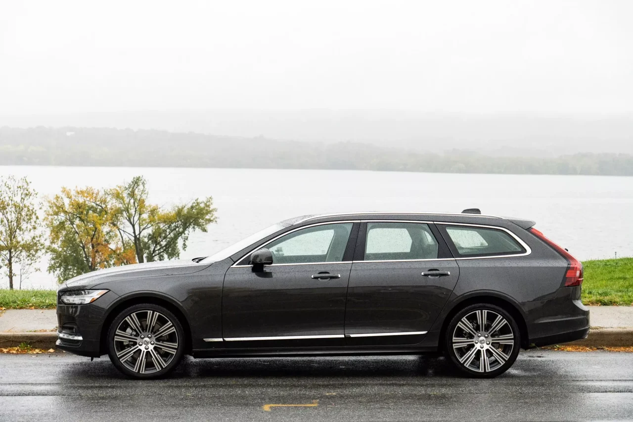 Volvo convoca recall de 7.483 híbridos plug-in nos EUA devido a risco de incêndio