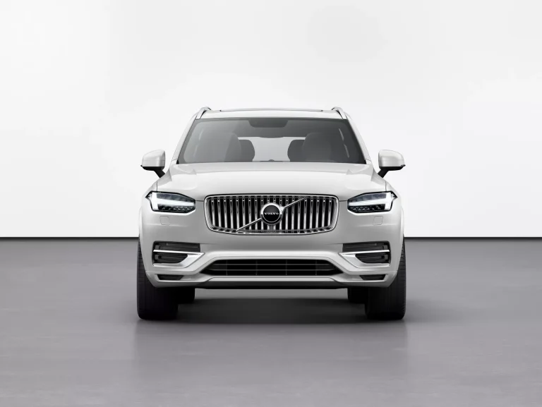 Volvo convoca recall de 7.483 híbridos plug-in nos EUA devido a risco de incêndio