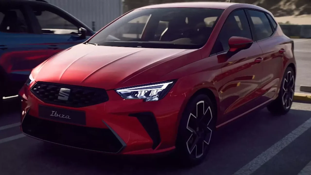 Seat Ibiza 2025: Reestilização agressiva é flagrada em testes de inverno