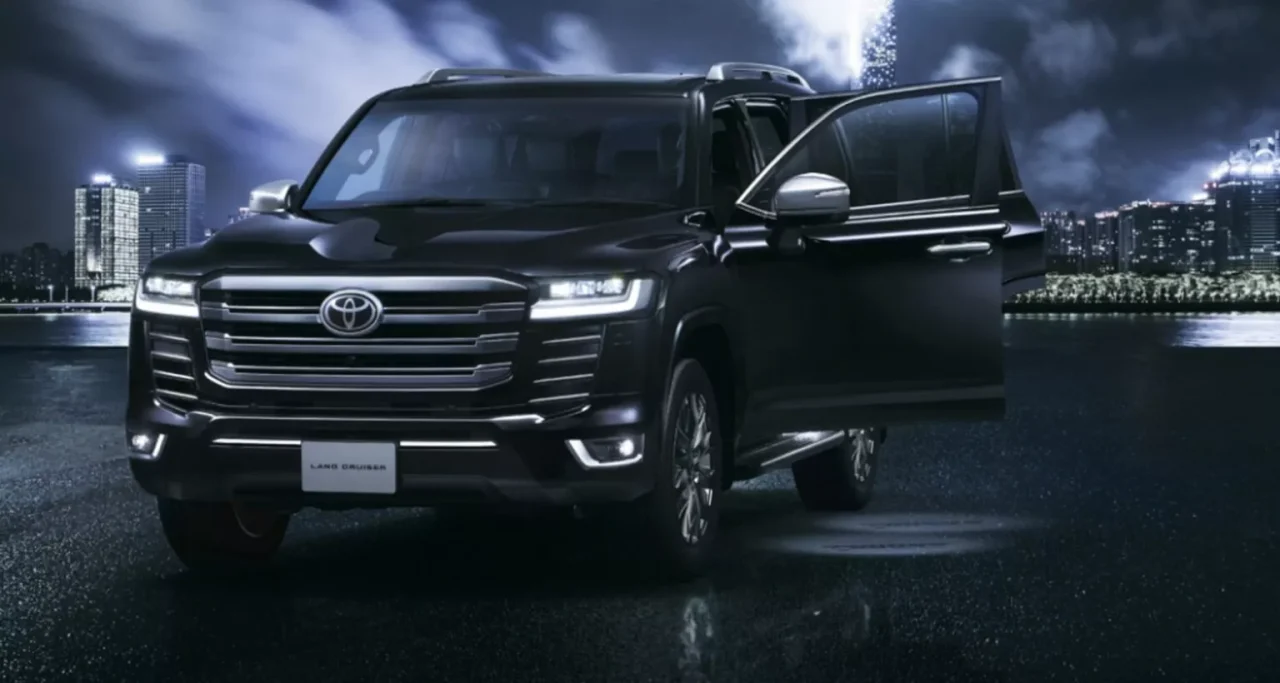 Toyota Land Cruiser 300 tem pedidos suspensos no Japão