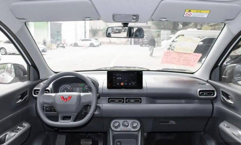 SGMW lança Wuling Hongguang EREV com alcance de 1.000 km na China
