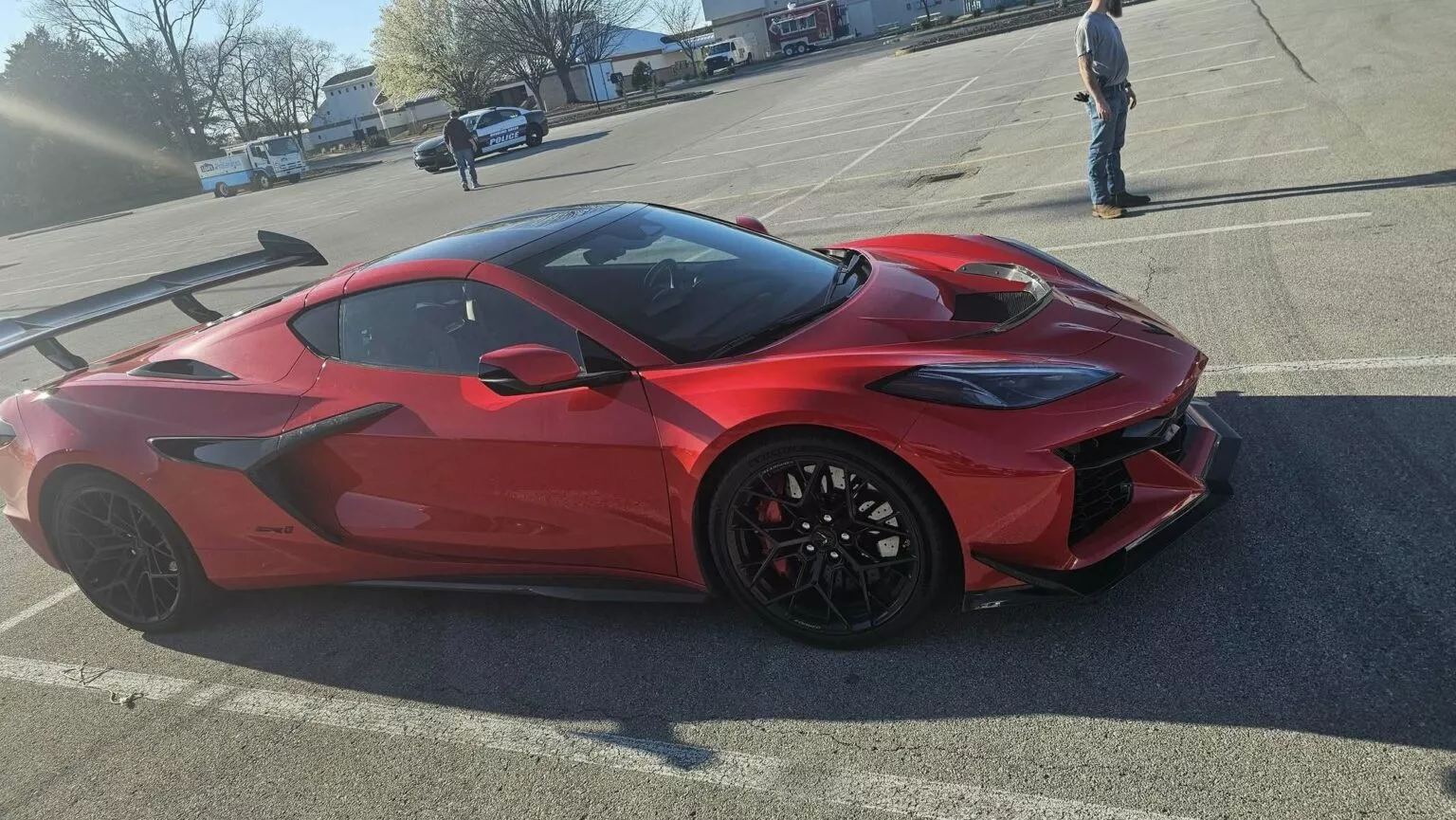 Ousadia em Kentucky: Ladrões roubam oito Corvettes da fábrica da GM, mas são pegos