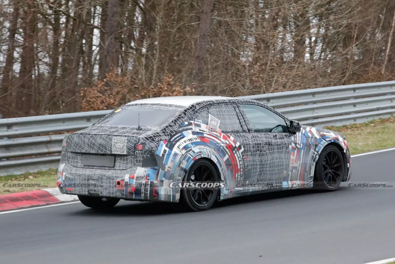 BMW testa M3 elétrico de 700 cv para 2028 no circuito de Nürburgring
