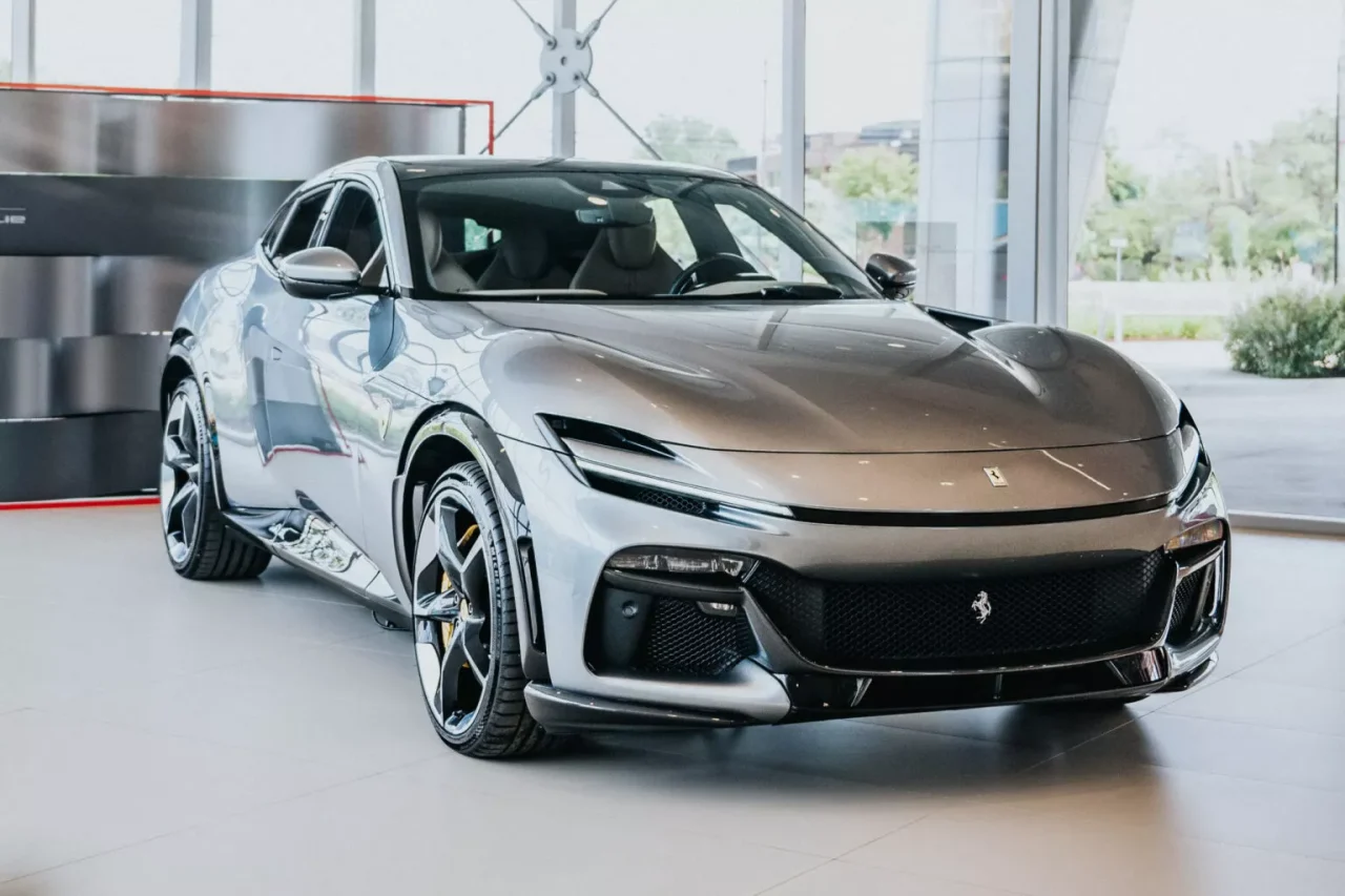 Ferrari eleva preços de Purosangue, 12Cilindri e F80 nos EUA devido a tarifas de importação