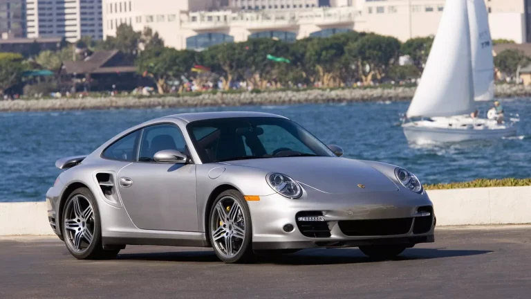 Quadrilha é presa após furto de Porsches avaliados em quase 1 milhão de dólares no Texas