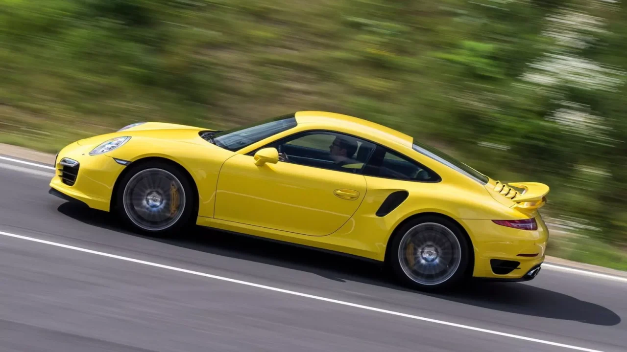 Quadrilha é presa após furto de Porsches avaliados em quase 1 milhão de dólares no Texas