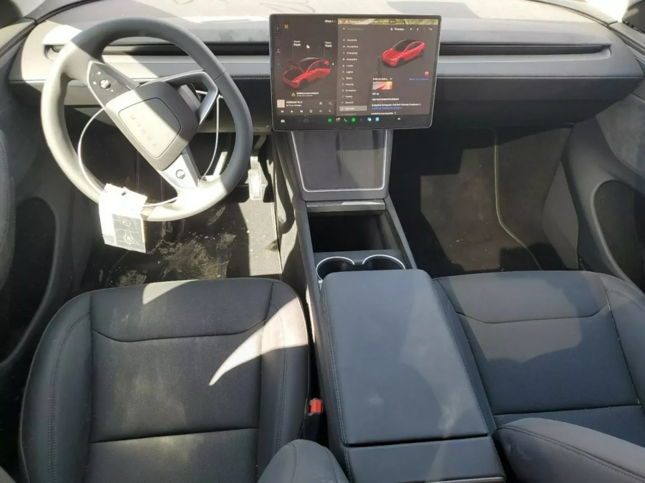 Tesla Model Y 'Juniper' 2026, recém-lançado nos EUA, já é encontrado destruído em leilão