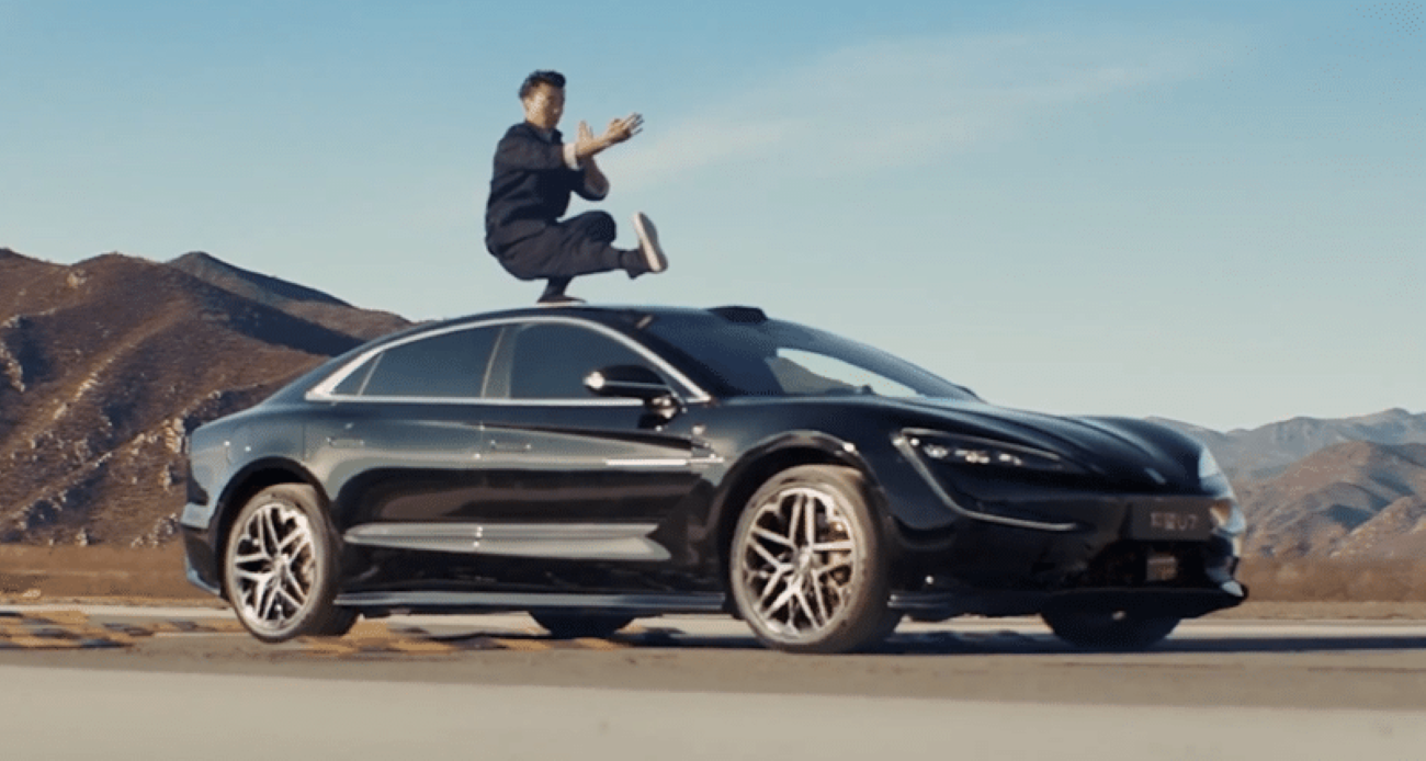BYD Yangwang U7 impressiona com sistema de suspensão Disus-Z em teste radical