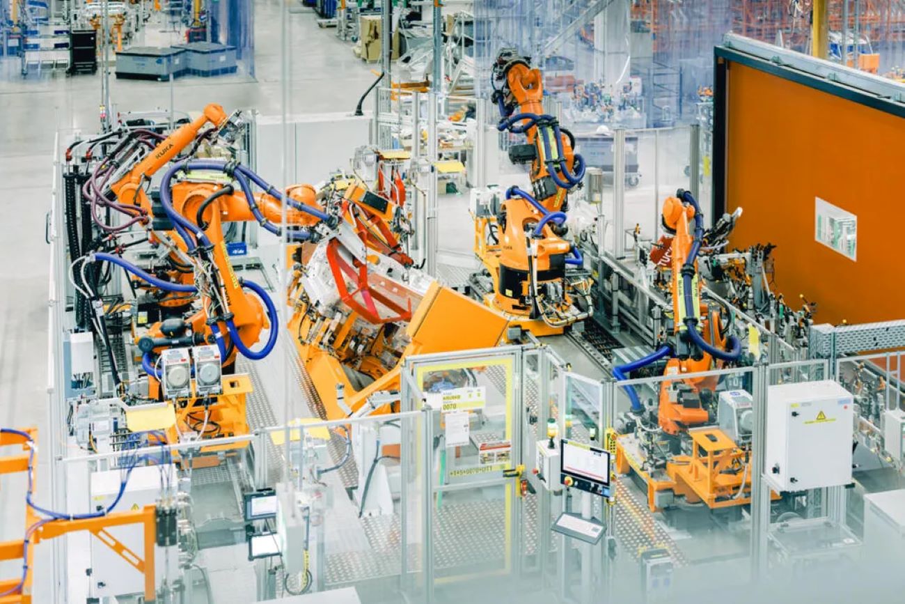 Audi revoluciona produção com controladores lógicos programáveis virtuais