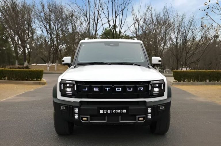Chery Jetour Traveller 2025 ganha upgrade no visual e chega em março na China