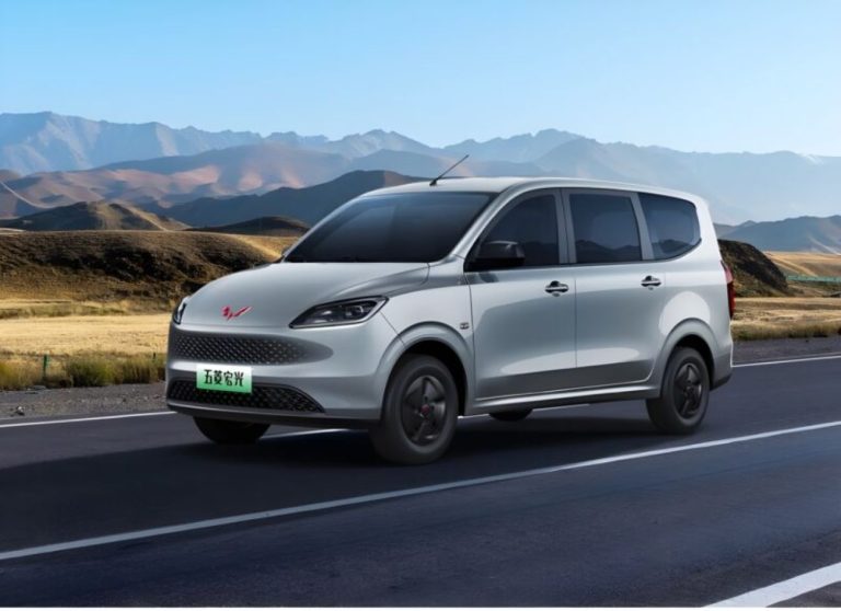 SGMW lança Wuling Hongguang EREV com alcance de 1.000 km na China