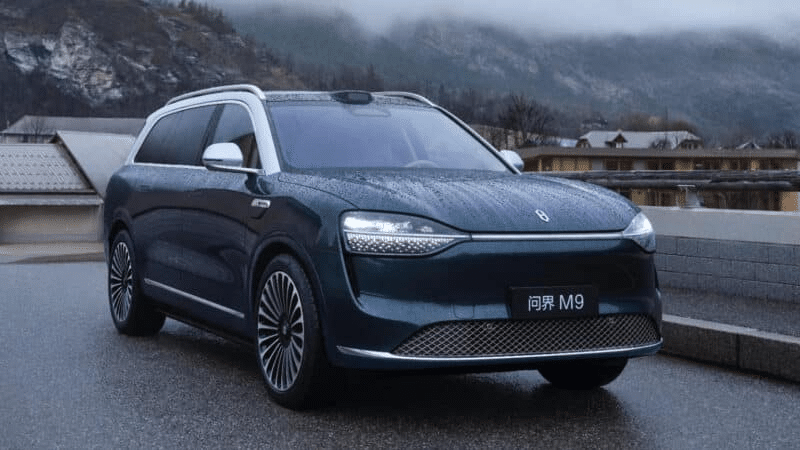 Huawei lançará nova marca de veículos elétricos em parceria com a SAIC Motor