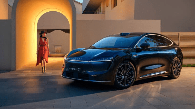 Huawei lançará nova marca de veículos elétricos em parceria com a SAIC Motor